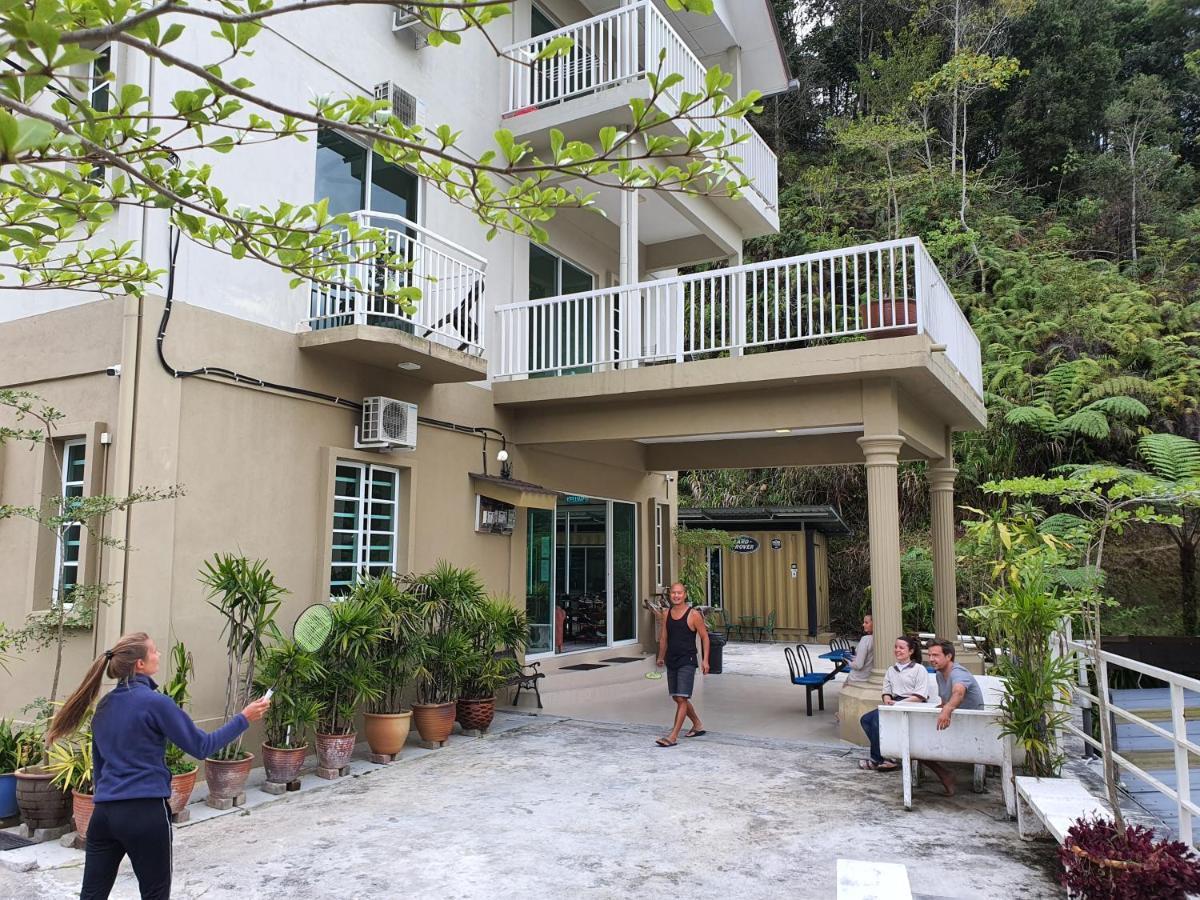 Fathers Guesthouse Bungalow Cameron Highlands Extérieur photo