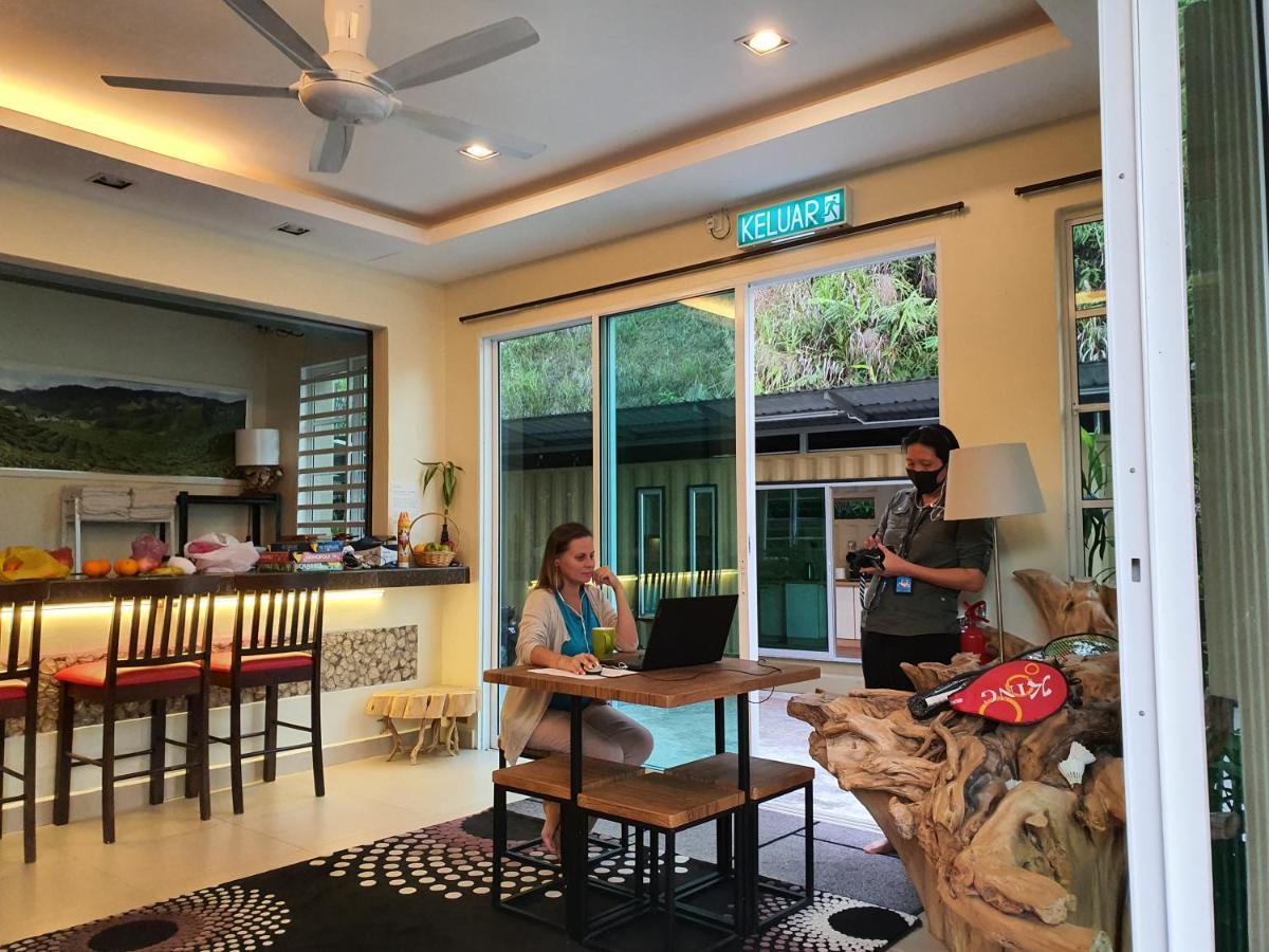 Fathers Guesthouse Bungalow Cameron Highlands Extérieur photo