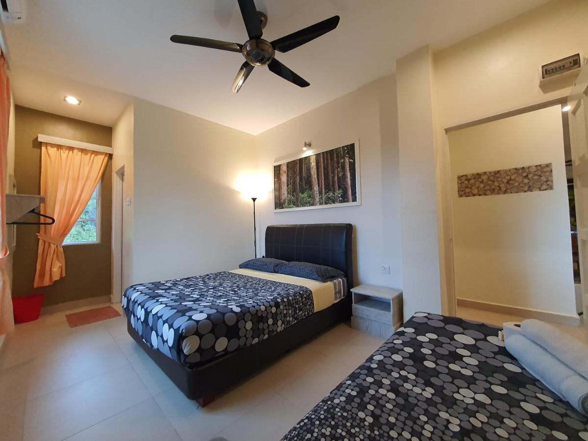 Fathers Guesthouse Bungalow Cameron Highlands Extérieur photo