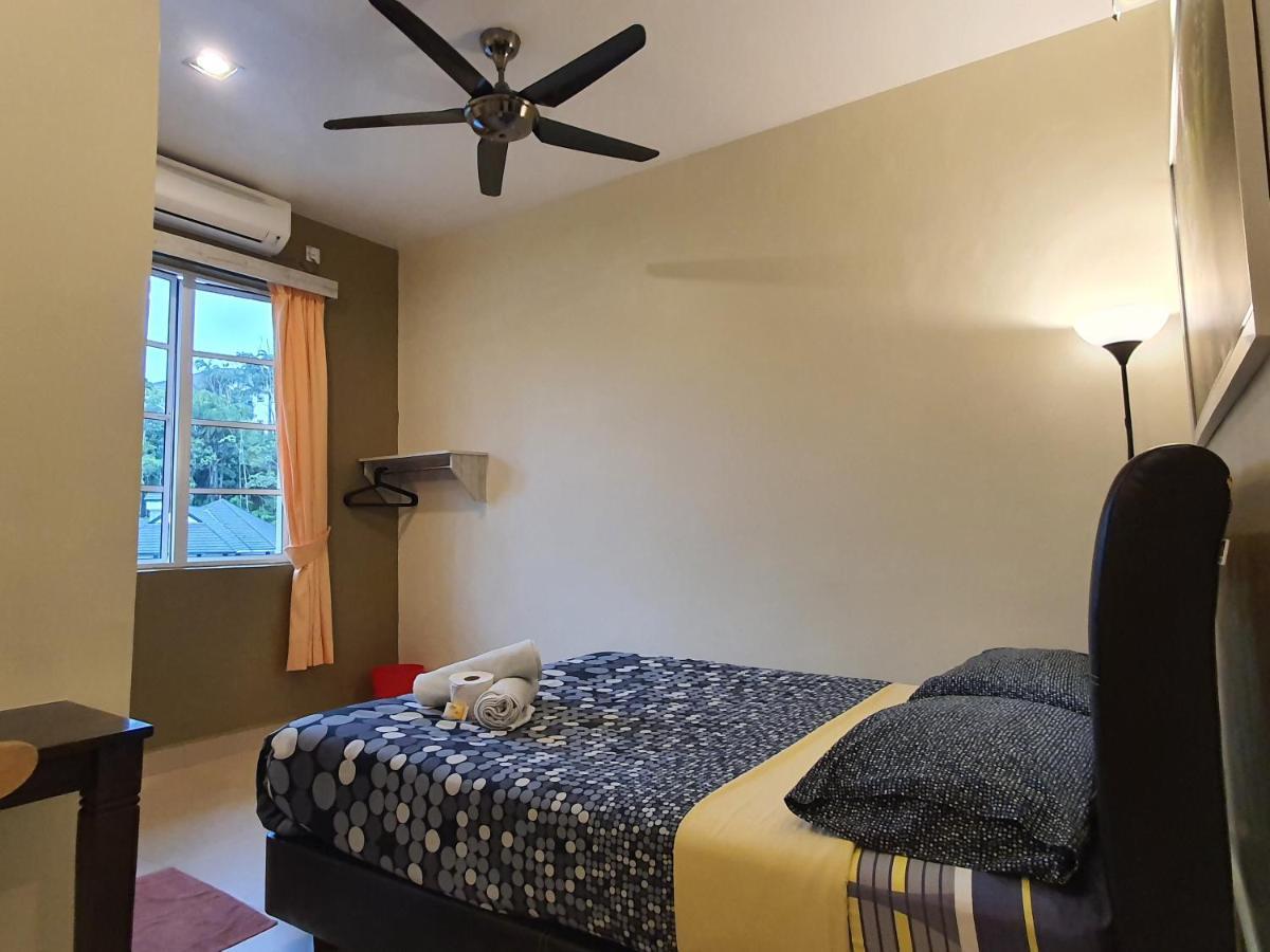 Fathers Guesthouse Bungalow Cameron Highlands Extérieur photo