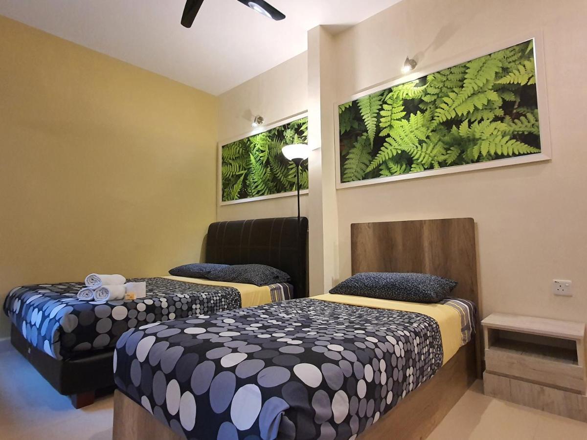 Fathers Guesthouse Bungalow Cameron Highlands Extérieur photo