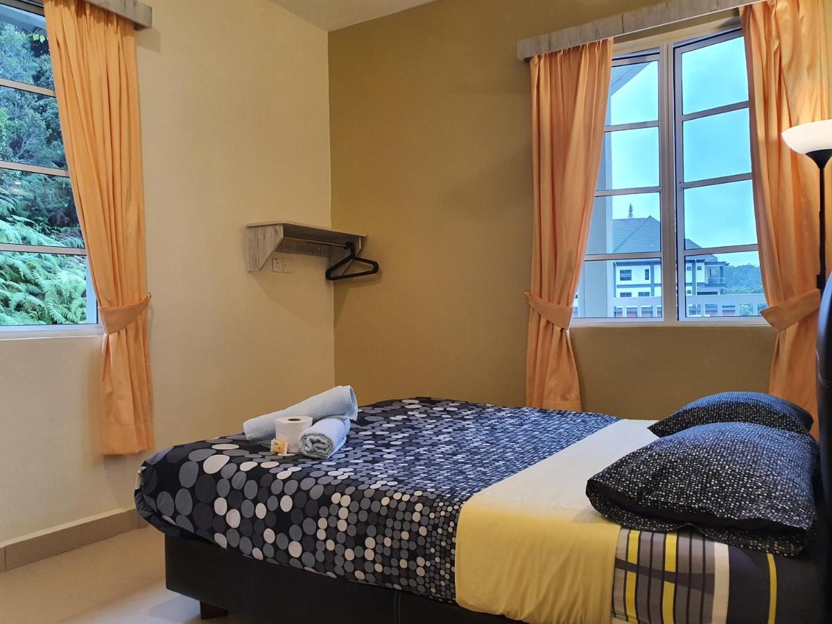 Fathers Guesthouse Bungalow Cameron Highlands Extérieur photo