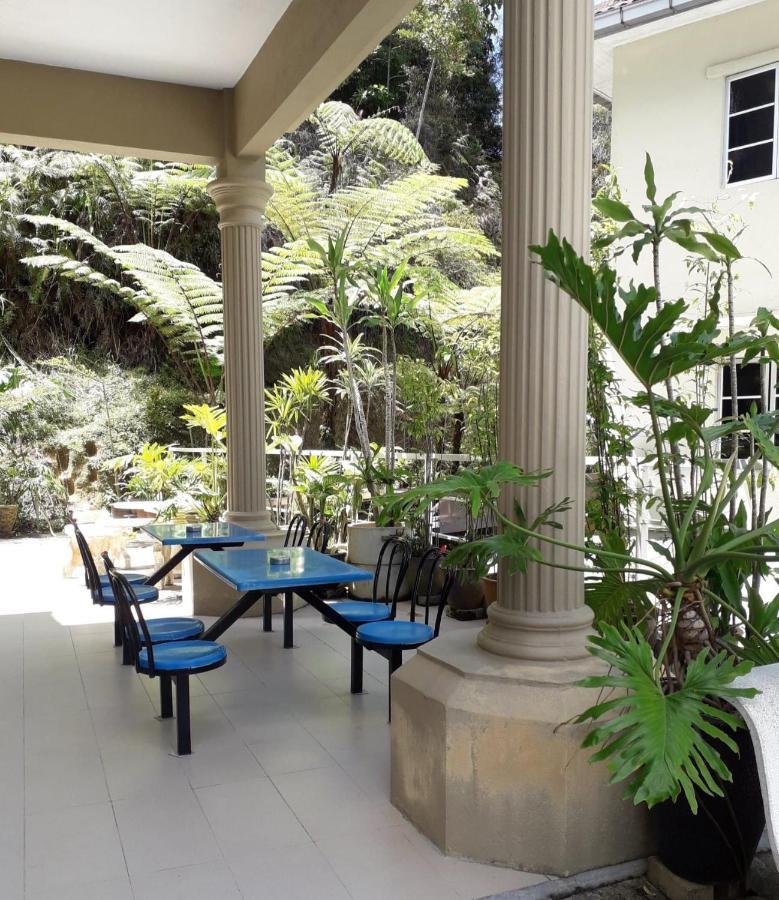 Fathers Guesthouse Bungalow Cameron Highlands Extérieur photo