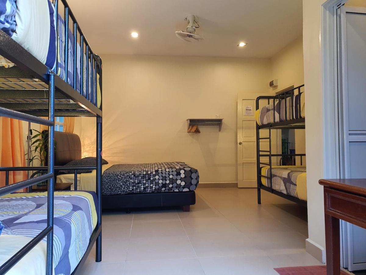 Fathers Guesthouse Bungalow Cameron Highlands Extérieur photo