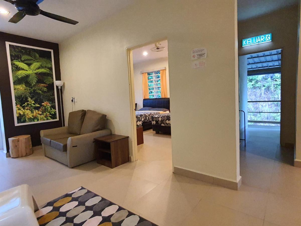Fathers Guesthouse Bungalow Cameron Highlands Extérieur photo